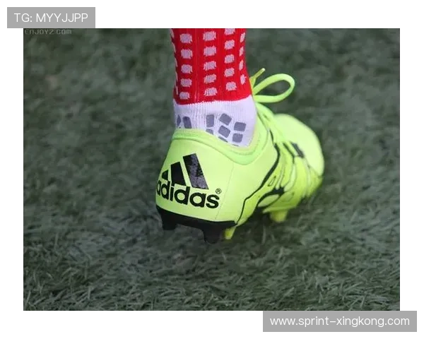 阿迪达斯球星足球：引领潮流与技术革新完美结合的顶级足球装备